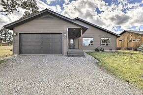 Cozy Designer Home w/ Gorgeous Mountain Views!
