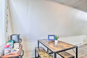 Charming Evanston A-frame: Dog Friendly!