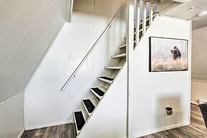 Charming Evanston A-frame: Dog Friendly!