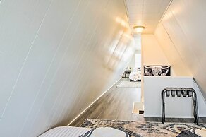 Charming Evanston A-frame: Dog Friendly!