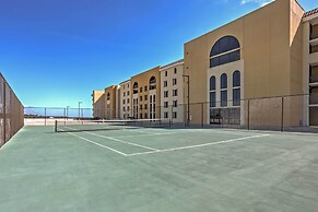 Beachfront Bliss on Dauphin Island w/ Pool Access!