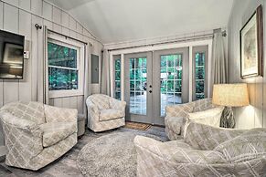 Luxury Highlands Cottage w/ Deck + Fireplace!