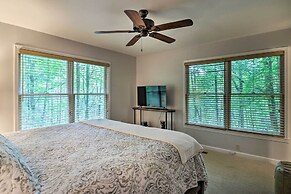 Luxury Highlands Cottage w/ Deck + Fireplace!