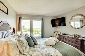 St Helena Island Condo - 1/2 Mi to Beach