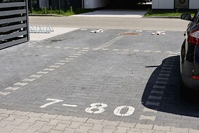 Krakow Family Apartment by Renters