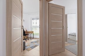 Krakow Family Apartment by Renters