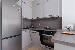 Krakow Family Apartment by Renters