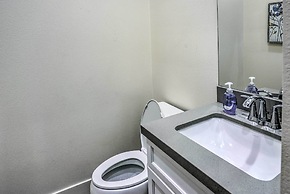 Serene Oasis - Lakeside Living: 6 Mi to Coachella!