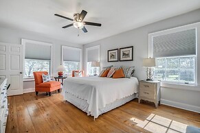 Beautiful Hill Country Ranch Home - 4 Mi to Town!