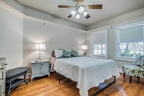 Beautiful Hill Country Ranch Home - 4 Mi to Town!