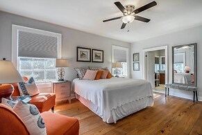 Beautiful Hill Country Ranch Home - 4 Mi to Town!