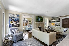 Charming Old Northwood Home ~ 3 Mi to Beach!