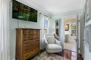 Charming Old Northwood Home ~ 3 Mi to Beach!