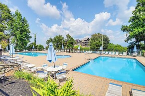 Pet-friendly Gatlinburg Retreat w/ Community Perks