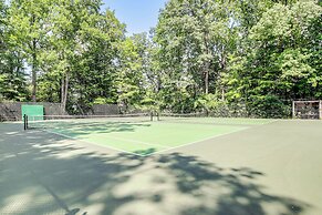 Pet-friendly Gatlinburg Retreat w/ Community Perks