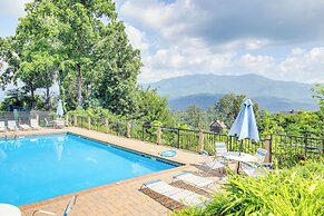 Pet-friendly Gatlinburg Retreat w/ Community Perks