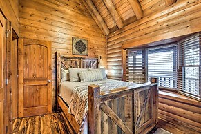Private Eureka Springs Cabin w/ Beaver Lake Views!