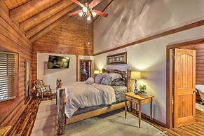 Private Eureka Springs Cabin w/ Beaver Lake Views!