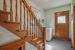 Quiet Farmhouse Retreat w/ Fire Pit - Pets Welcome