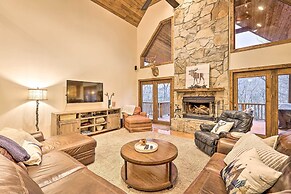 Game Room & Fire Pit: Spacious Elk Park Lodge!
