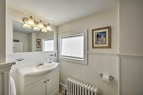 Quaint DT Greenport Apt - 2 Mi to Shelter Island!