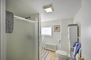 Quaint DT Greenport Apt - 2 Mi to Shelter Island!