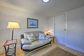 Quaint DT Greenport Apt - 2 Mi to Shelter Island!