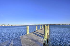 Quaint DT Greenport Apt - 2 Mi to Shelter Island!