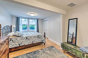 Downtown Grand Haven Apt < 1 Mi to Lake Michigan