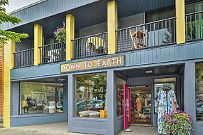 Downtown Grand Haven Apt < 1 Mi to Lake Michigan