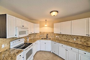 Apt w/ Balconies - Steps to Kemah Boardwalk!