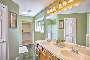 Family-friendly Rowlett Home ~ 23 Mi to Dallas