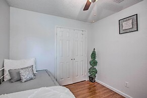 Family-friendly Rowlett Home ~ 23 Mi to Dallas