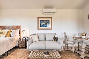 On-site Pond & Fire Pit: Montague Retreat!