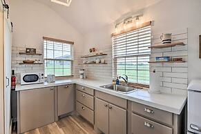 On-site Pond & Fire Pit: Montague Retreat!