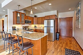 Marvelous Manson Condo, Steps to Lake Chelan Beach