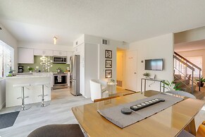 Palm Springs Abode w/ Pool Access, Near Golfing