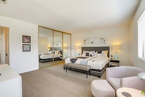 Palm Springs Abode w/ Pool Access, Near Golfing