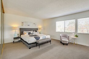 Palm Springs Abode w/ Pool Access, Near Golfing