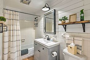 Stylish Franklin Cabin on 6 Private Acres!