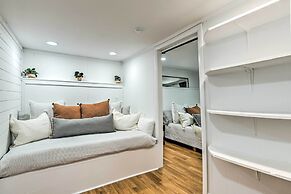 Stylish Franklin Cabin on 6 Private Acres!