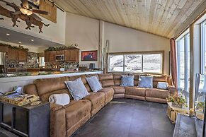 1/2 Mi to Granby Ranch: Condo w/ Private Hot Tub!