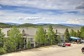 1/2 Mi to Granby Ranch: Condo w/ Private Hot Tub!