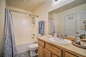 Quaint Anchorage Townhome - 6 Miles to Downtown!