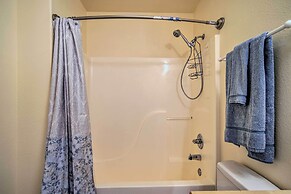 Quaint Anchorage Townhome - 6 Miles to Downtown!