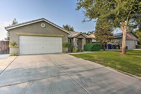 Family-friendly Home, 6 Mi to Riverwalk Plaza