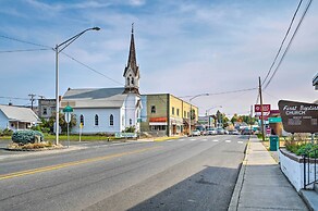 John Day Lakehouse w/ a Great Outdoor Space!
