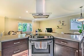 Pet-friendly Michigan Home: 5 Mi to State Park!