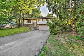 Pet-friendly Michigan Home: 5 Mi to State Park!