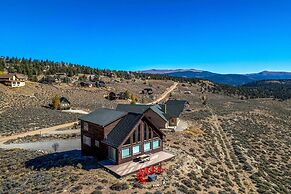 Breathtaking Lake-view Retreat w/ On-site Hiking!